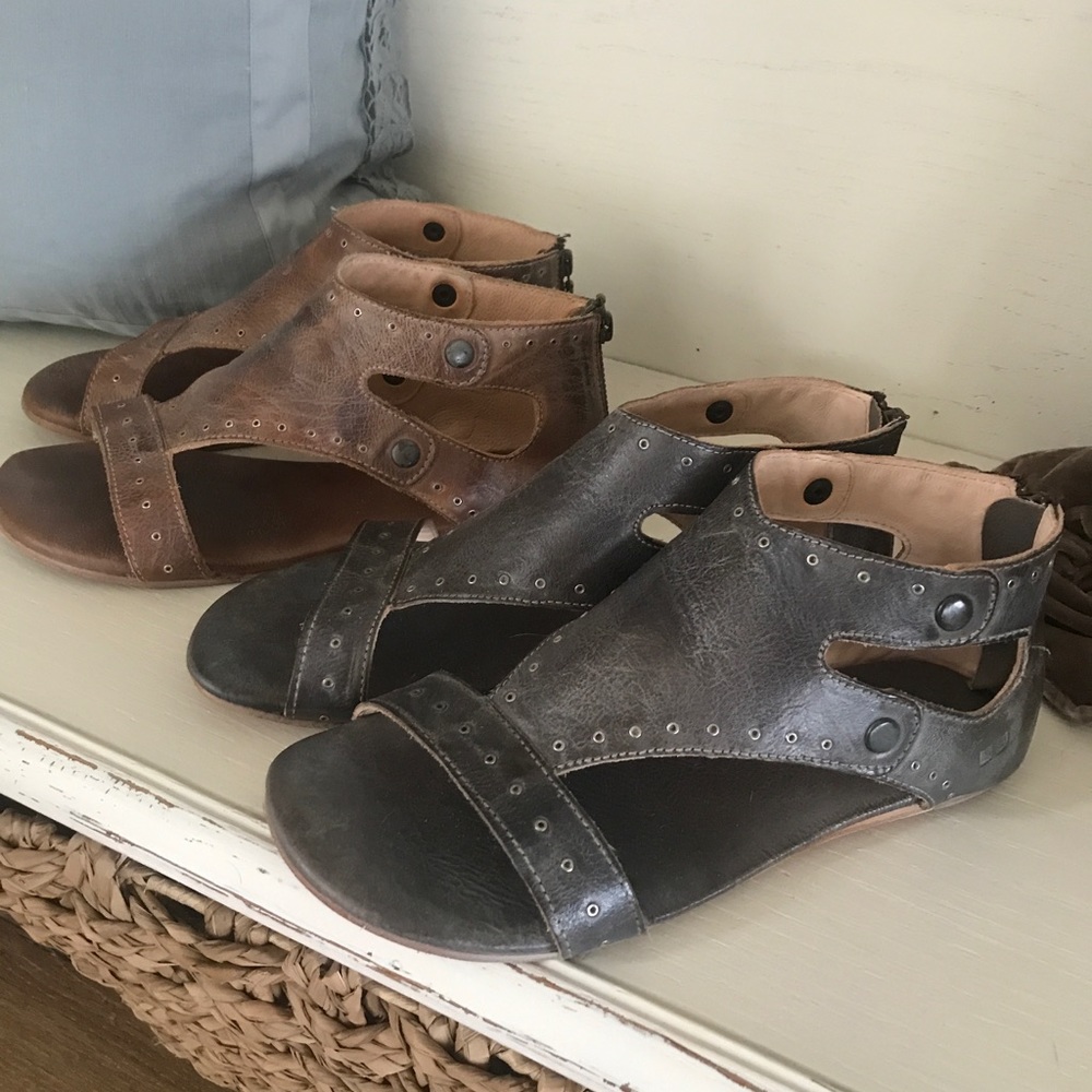 2 bed stu Soto sandals